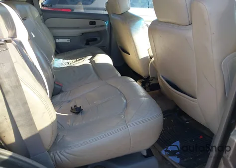 2001 Chevrolet Tahoe Lt z USA, uszkodzony, nr VIN 1GNEC13T71R119421